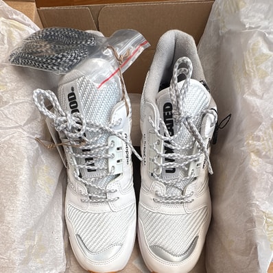 UNDEFEATED × NEIGHBORHOOD × adidas ZX 8000 "WHITE"