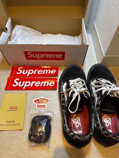 Supreme × Vans Old Skool "Black"