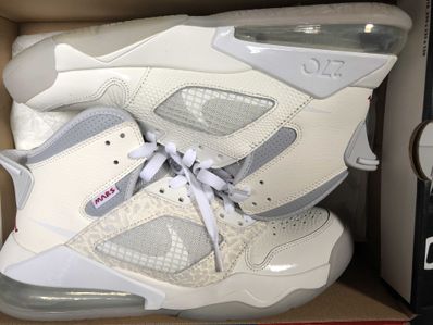 SNS×NIKE JORDAN MARS 270