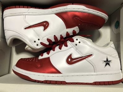 Supreme × Nike Dunk Low "Varsity Red/White"