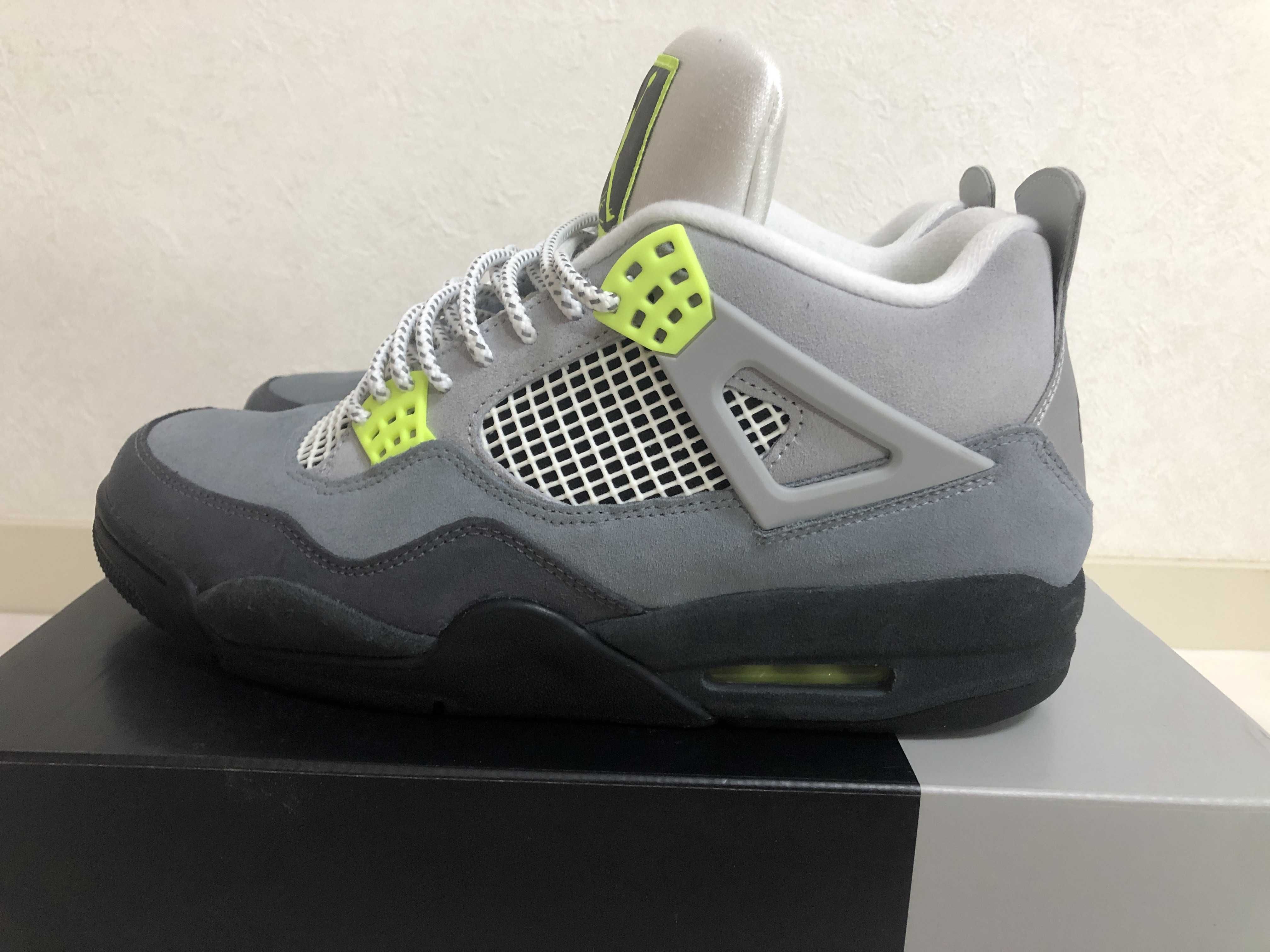 NIKE AIR JORDAN 4 RETRO LE "NEON"