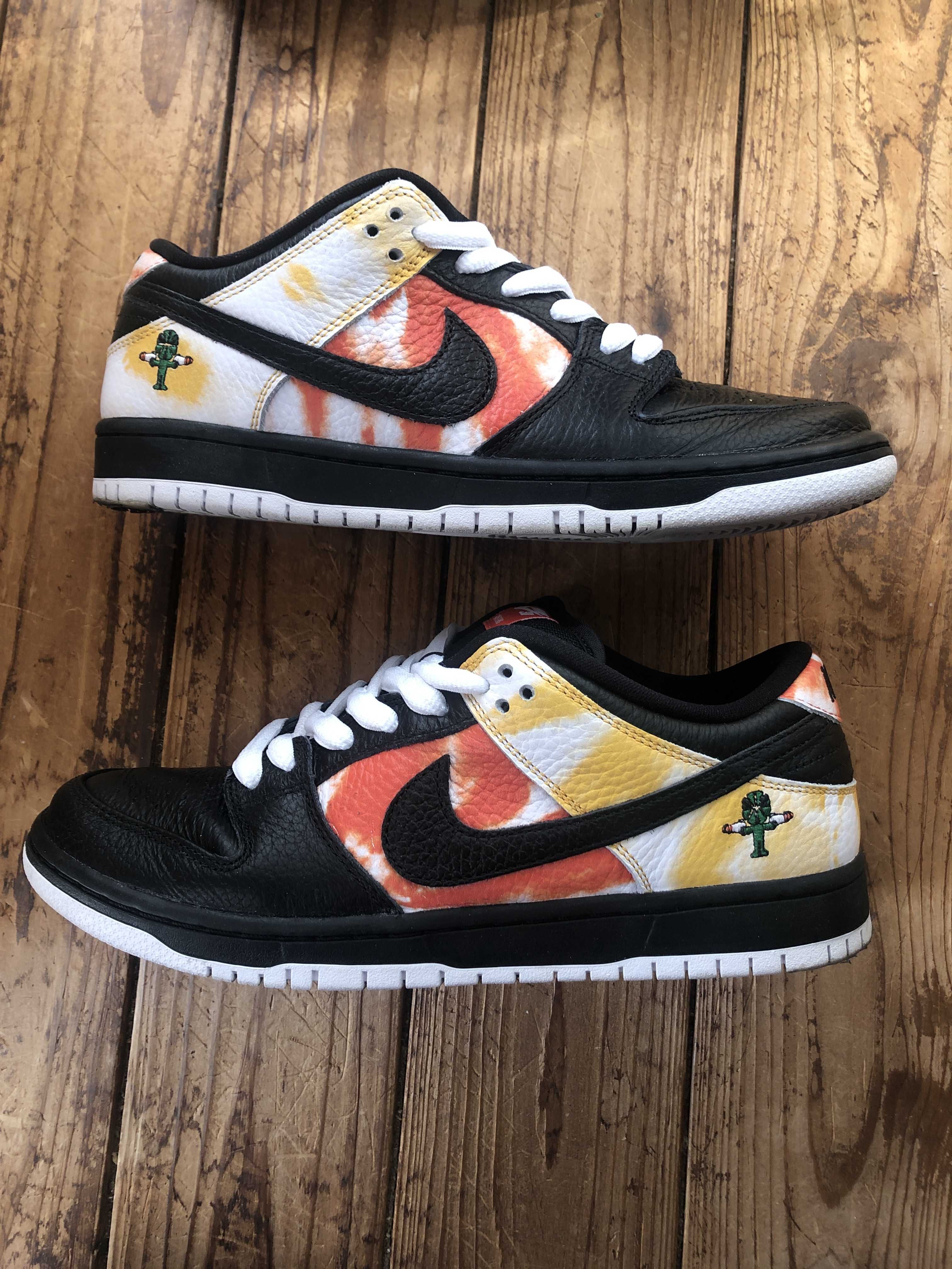 Nike SB Dunk Low "Raygun Tie-Dye/Black"