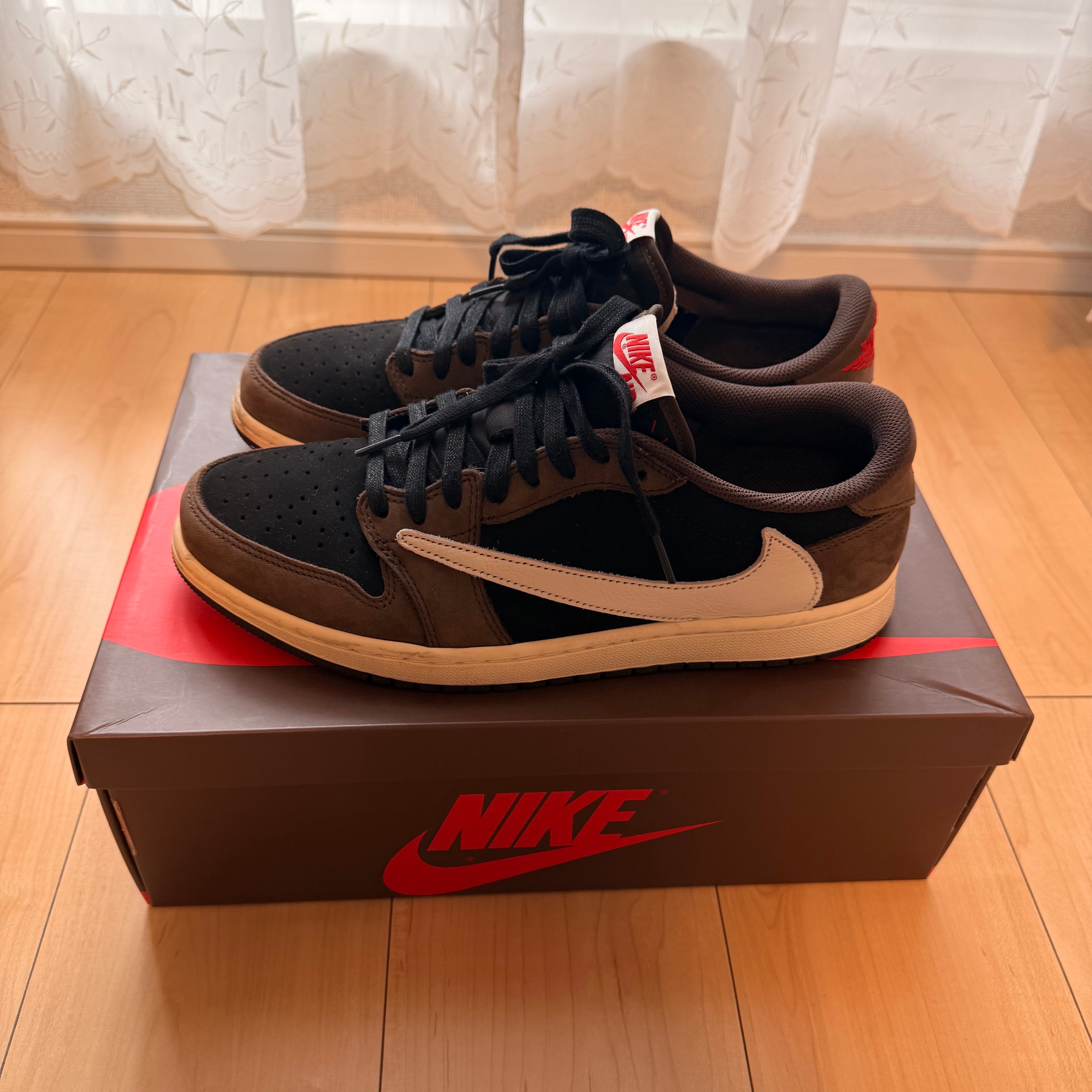 Travis Scott × Nike Air Jordan 1 Low OG SP-T "Black/Dark Mocha"