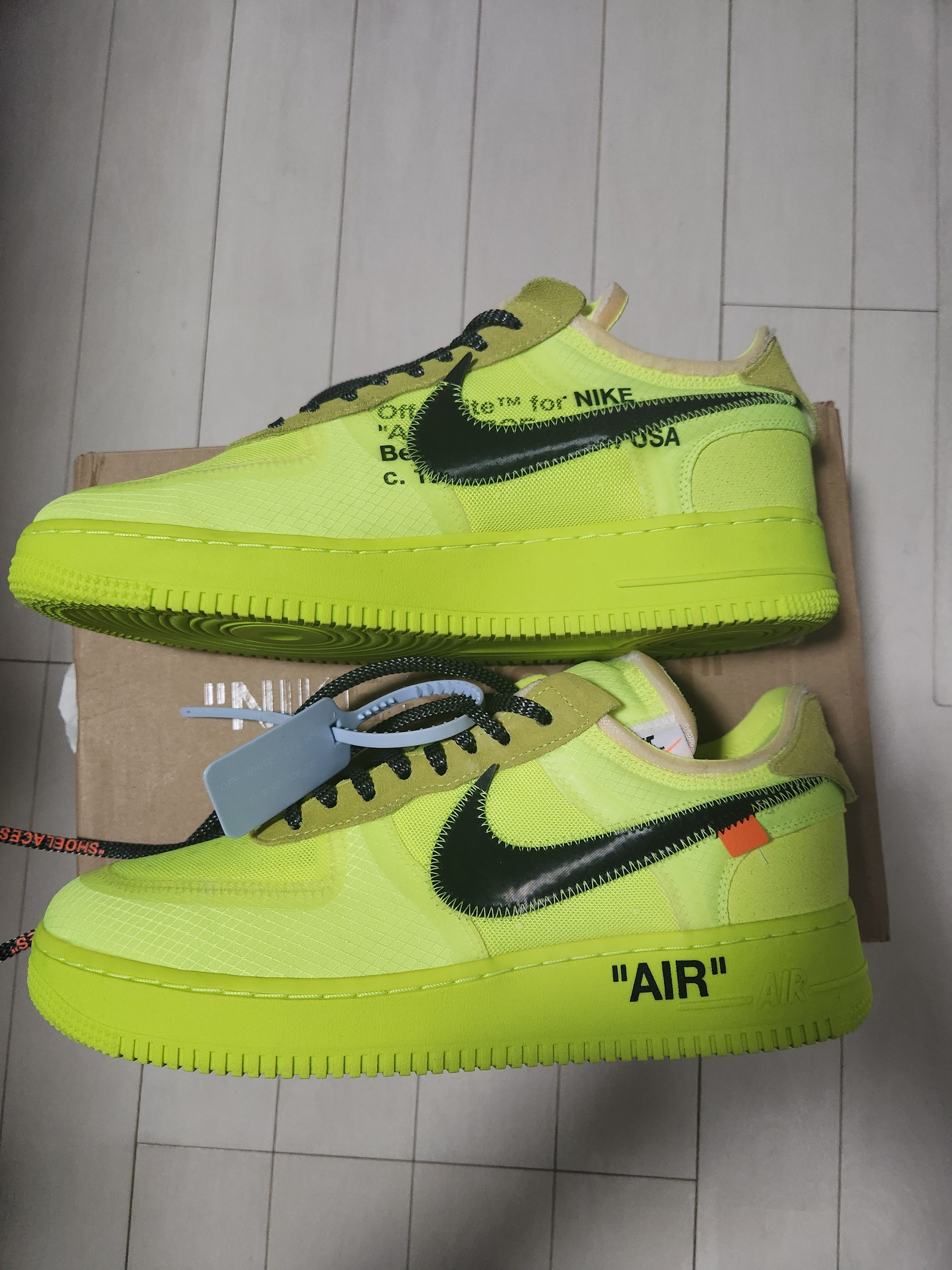 Off-White × Nike Air Force 1 Low "Volt"