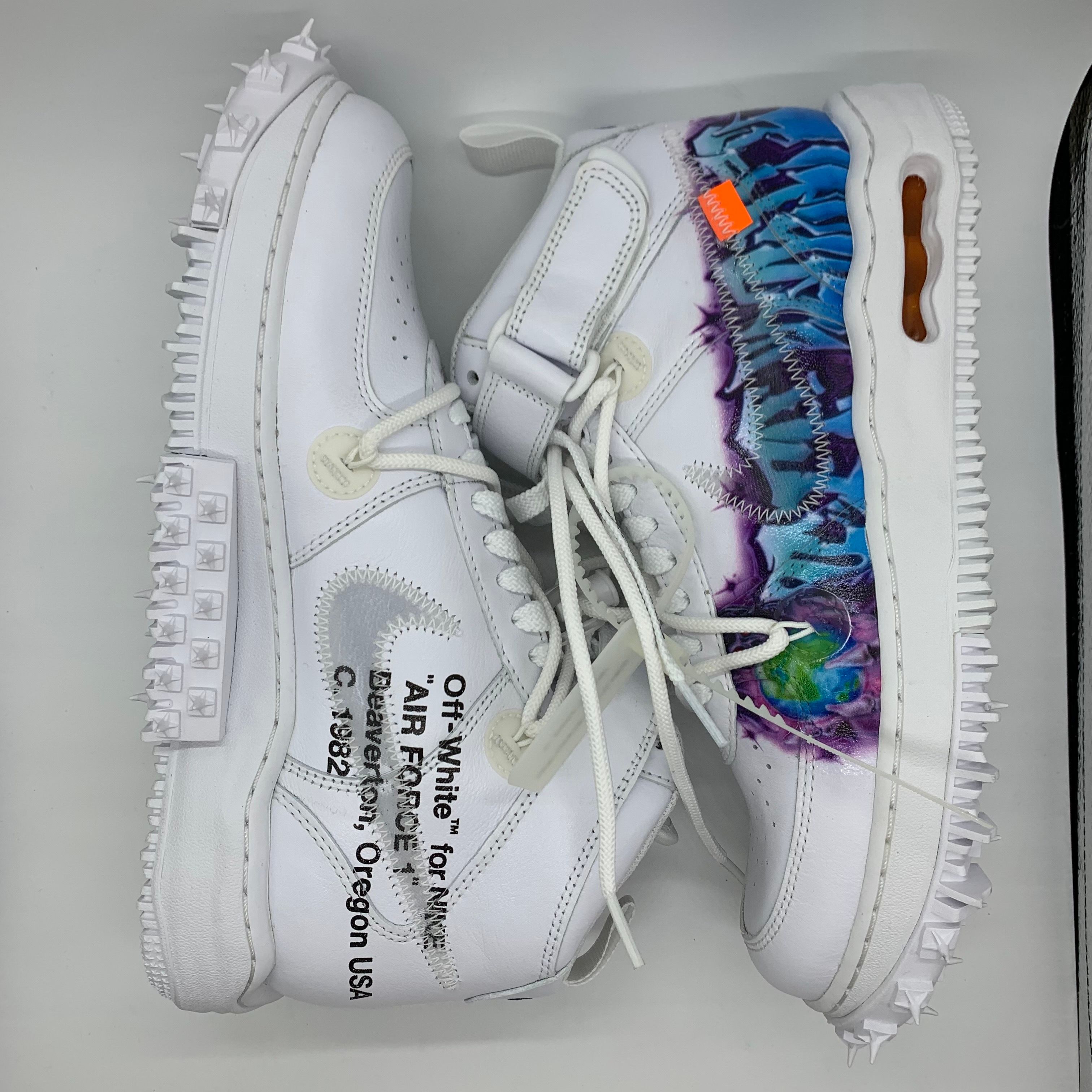 Off-White × Nike Air Force 1 Mid "Graffiti"