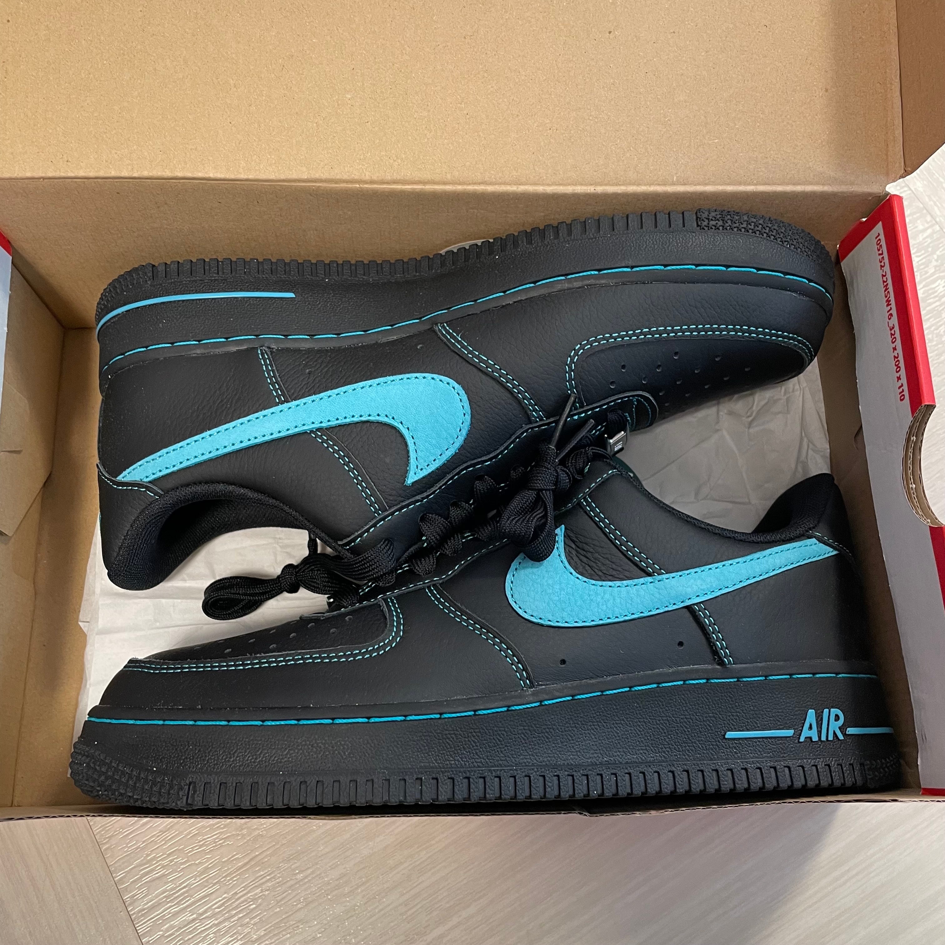Nike Air Force 1 Low "Black Tiffany"