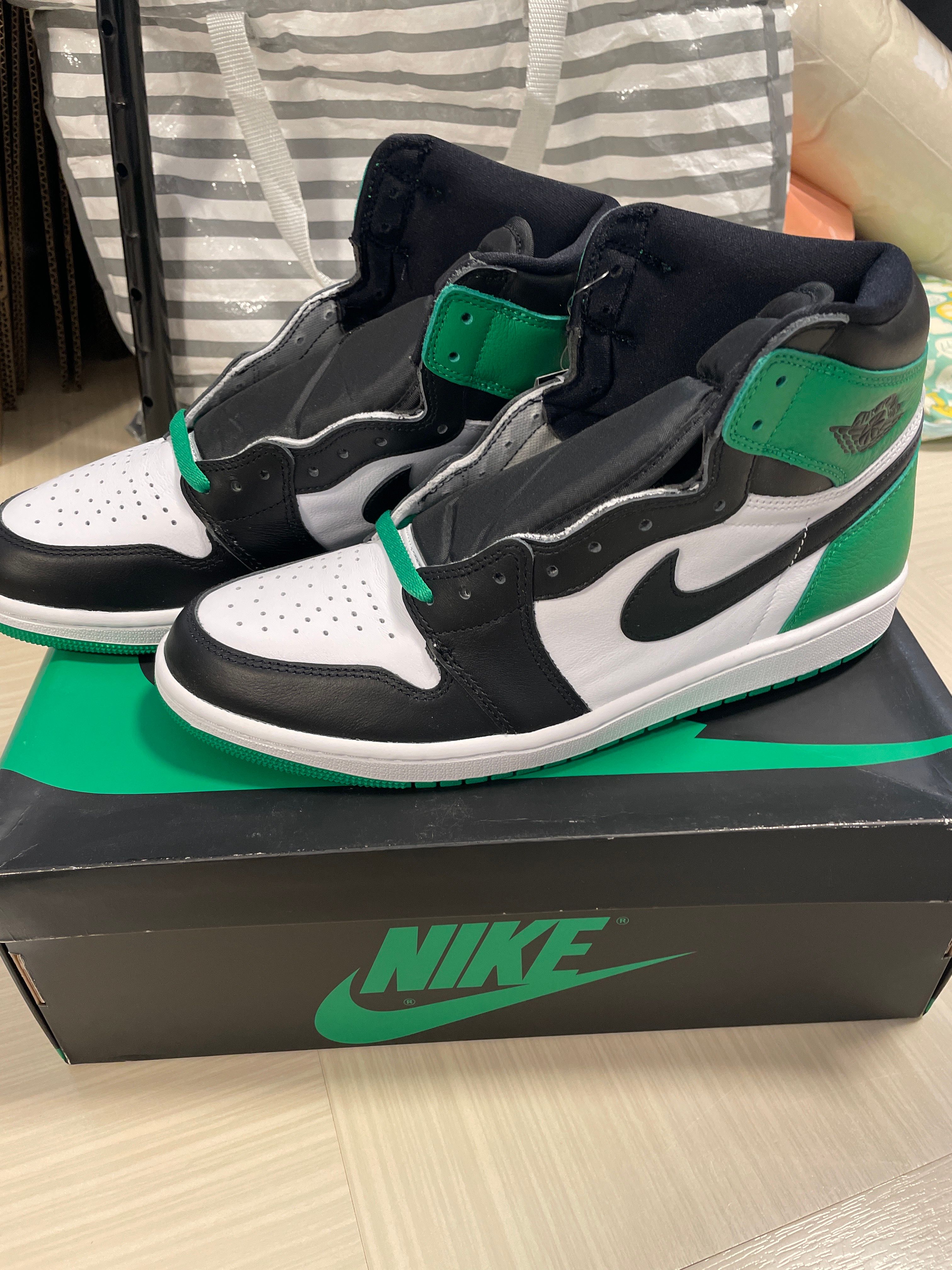 Nike Air Jordan 1 Retro High OG "Celtics/Black and Lucky Green" (2023)