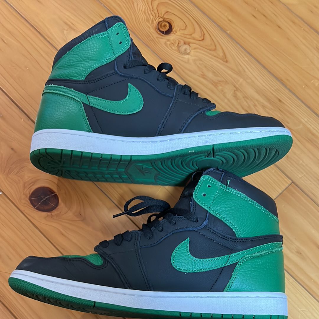 Nike Air Jordan 1 Retro High OG "Black/Pine Green" (2020)      