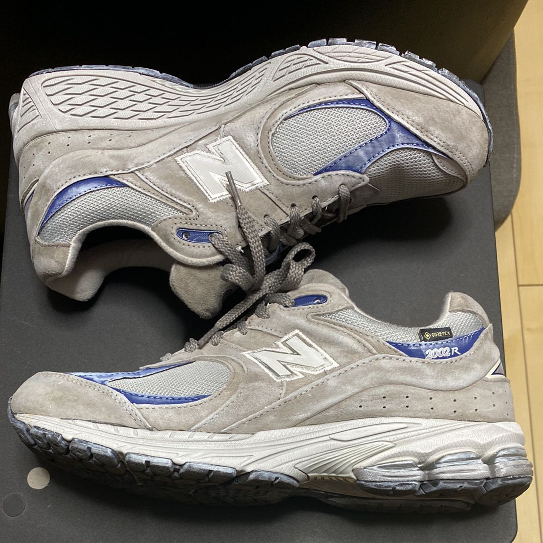 New Balance 2002R "Light Gray"