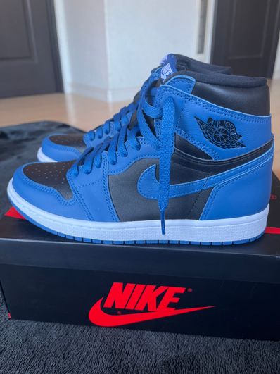 Nike Air Jordan 1 Retro High OG "Dark Marina Blue"