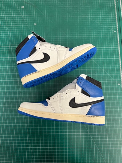 Travis Scott × fragment design × Nike Air Jordan 1 Retro High OG SP "Military Blue"