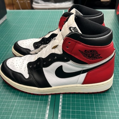 Nike Air Jordan 1 Retro High OG "Black Toe"
