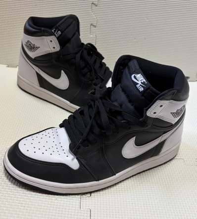 Nike Air Jordan 1 Retro High OG "Black/White"