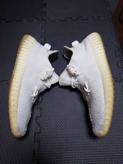 adidas YEEZY Boost 350 V2 "Cream White"