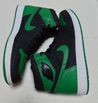 Nike Air Jordan 1 Retro High OG "Black/Pine Green" (2020)