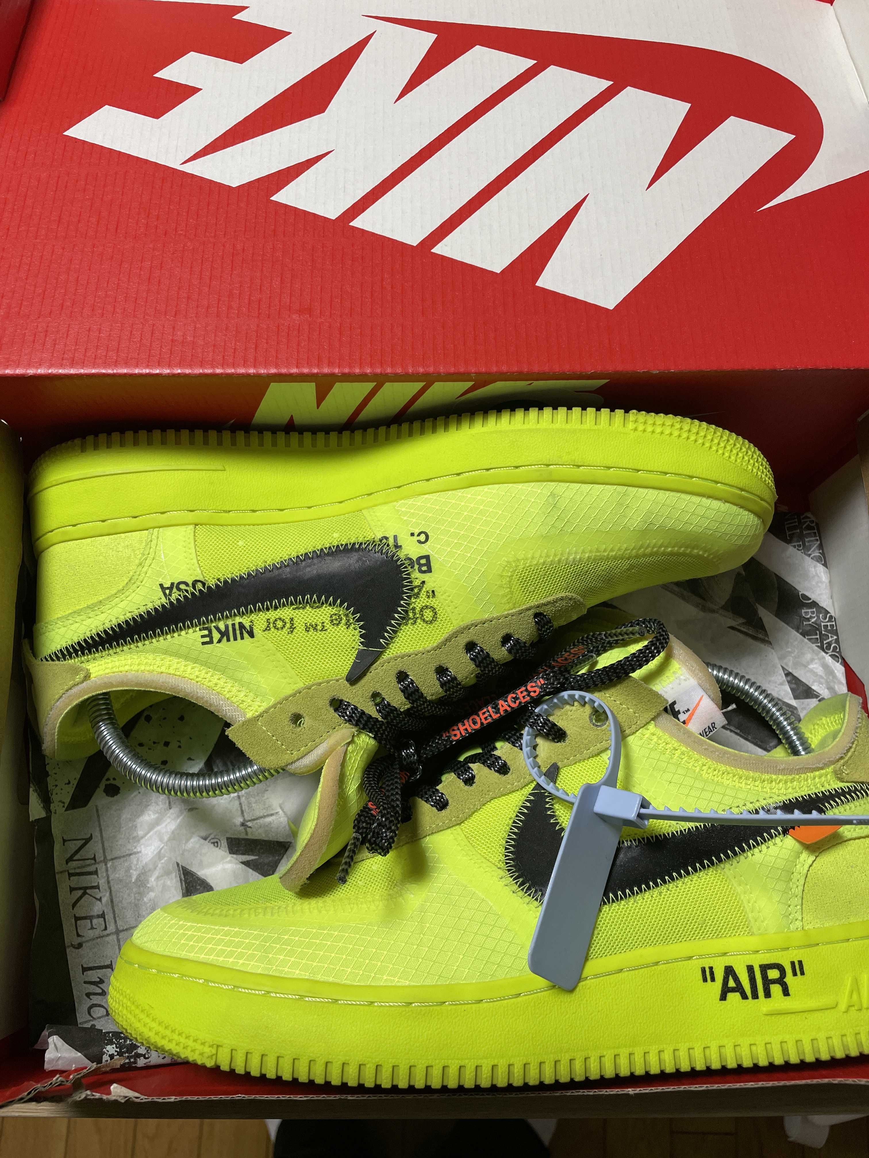 Off-White × Nike Air Force 1 Low "Volt"