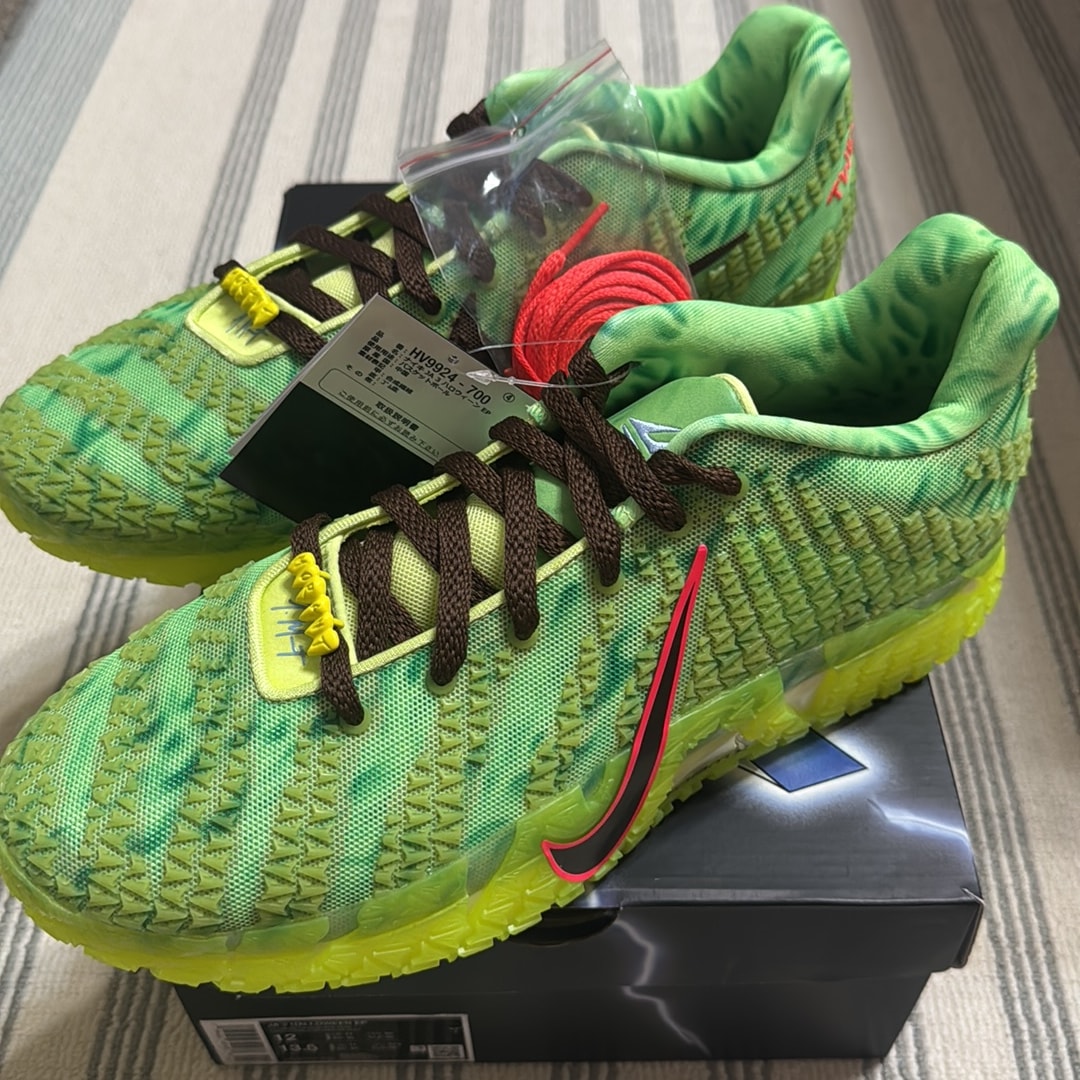 Nike Ja 3 "Spooky Season" (HV9924-700/HV9923-700)
