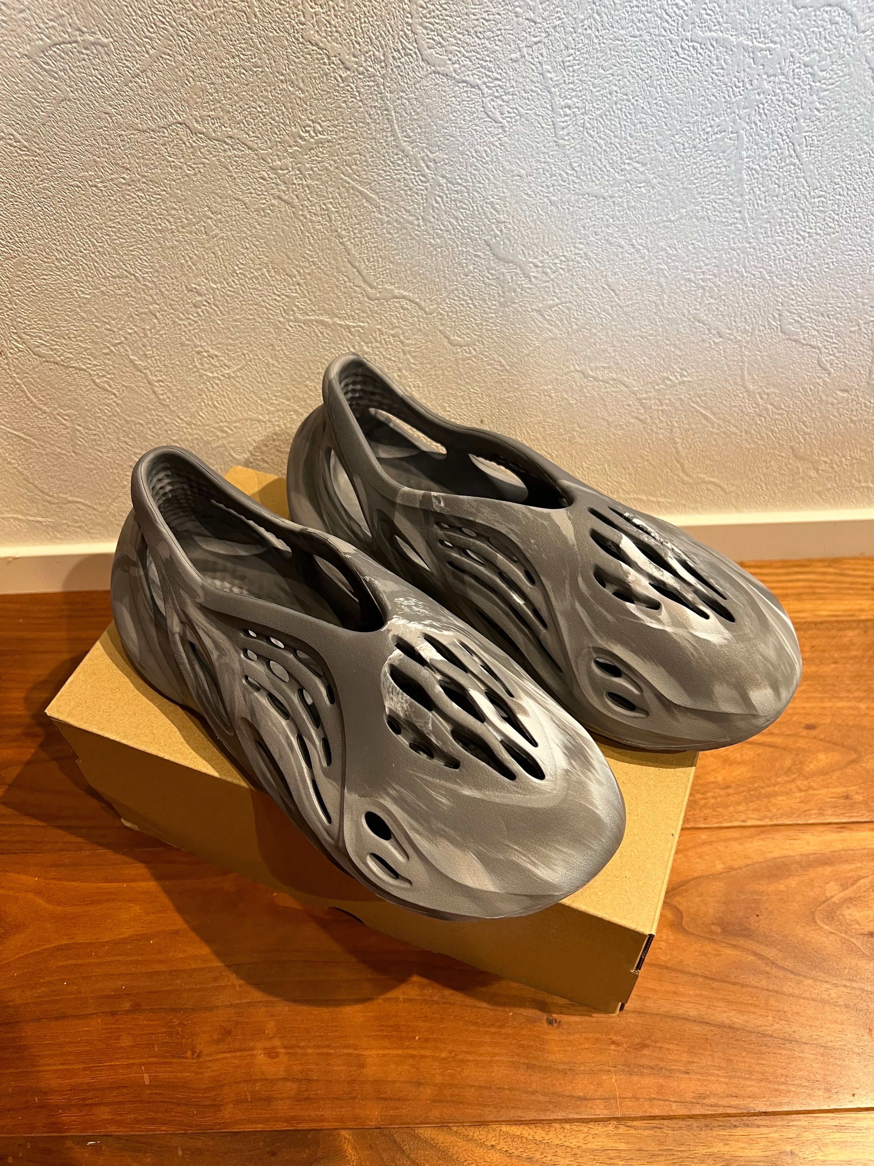 adidas YEEZY Foam Runner "MX Granite"