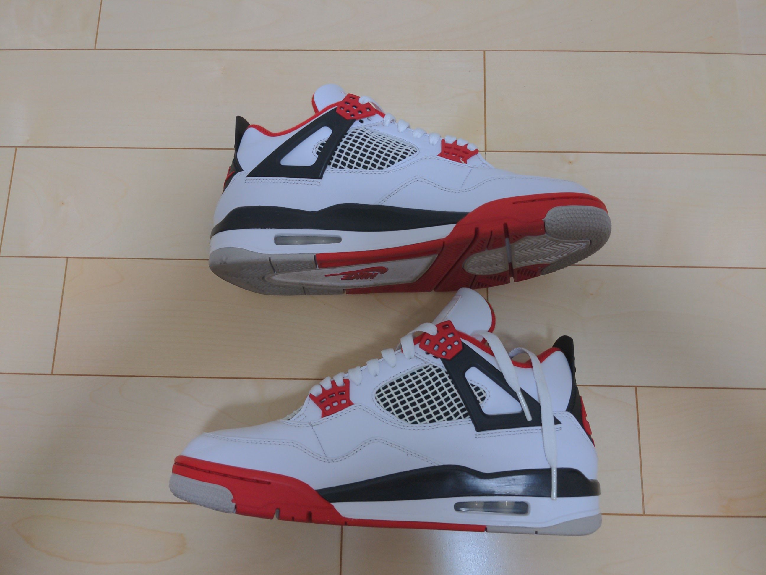 Nike Air Jordan 4 Retro OG "Fire Red" (2020)