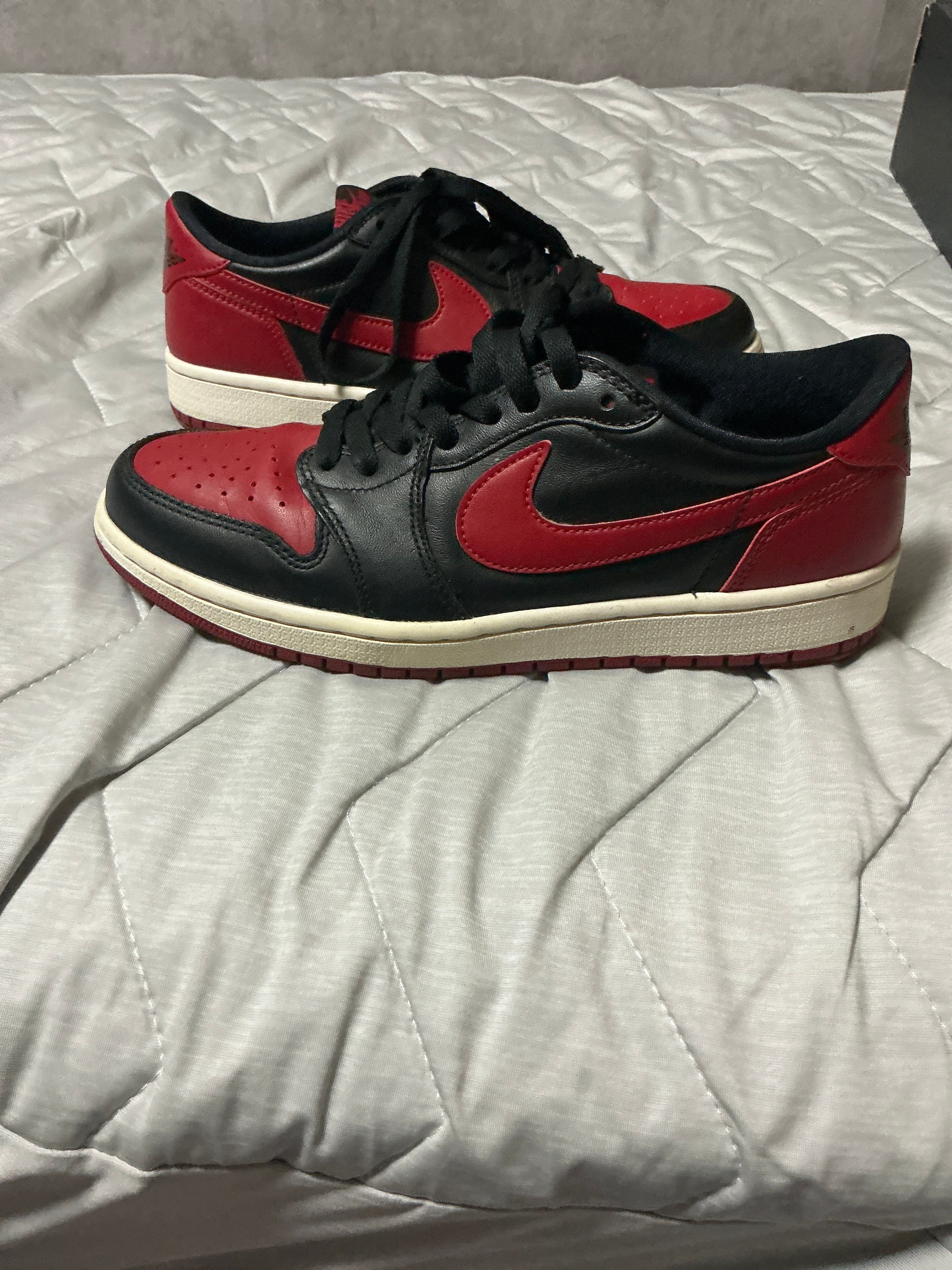 NIKE AIR JORDAN 1 RETRO LOW BRED (2015)