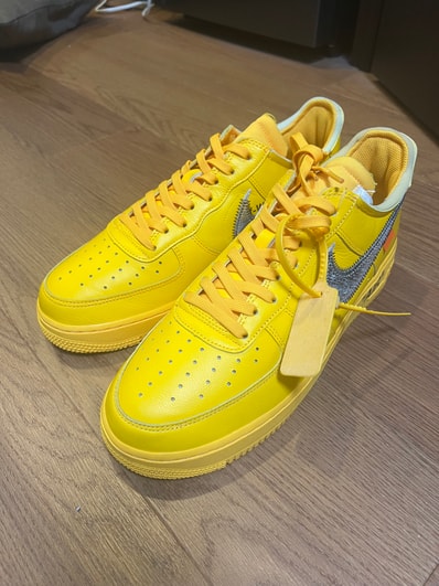 Off-White × Nike Air Force 1 Low "University Gold"