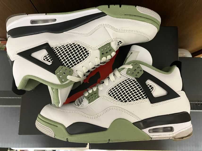 Nike Women's Air Jordan 4 "Oil Green"