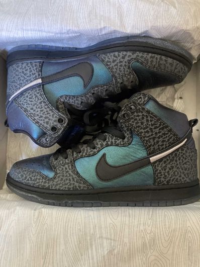 Black Sheep × Nike SB Dunk High "Black Hornet"