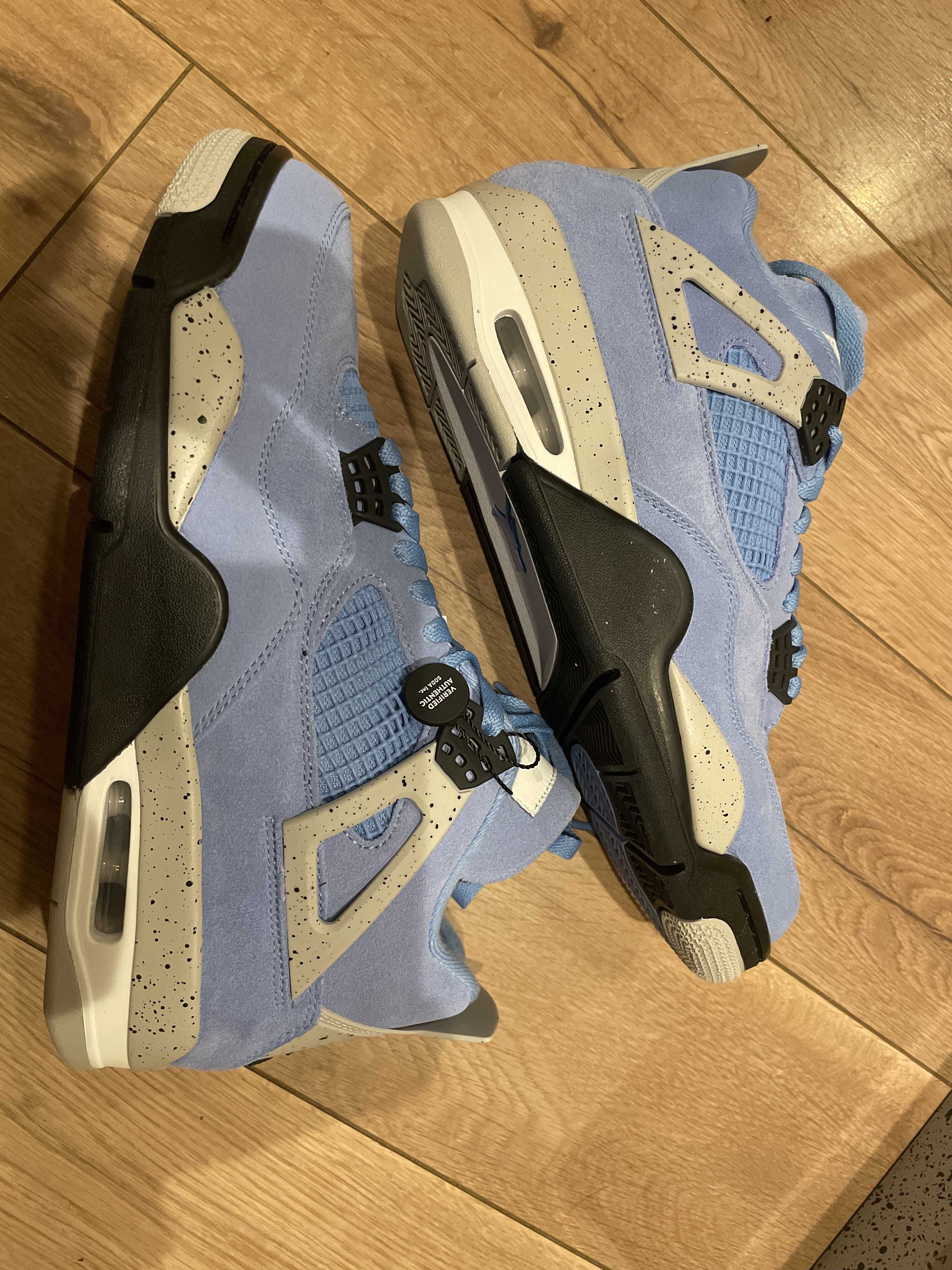 Nike Air Jordan 4 "University Blue"