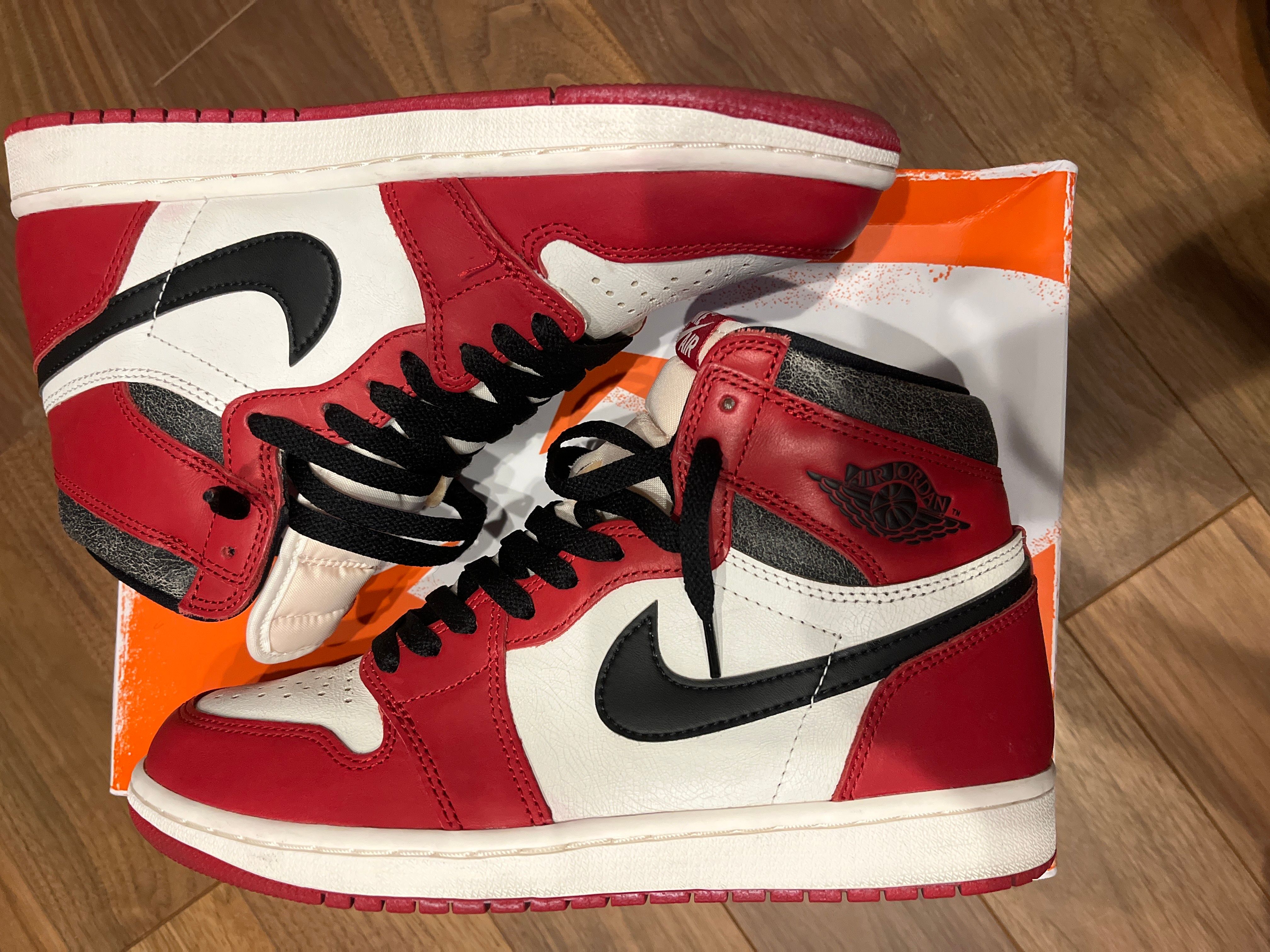 Nike Air Jordan 1 High OG "Lost & Found/Chicago"