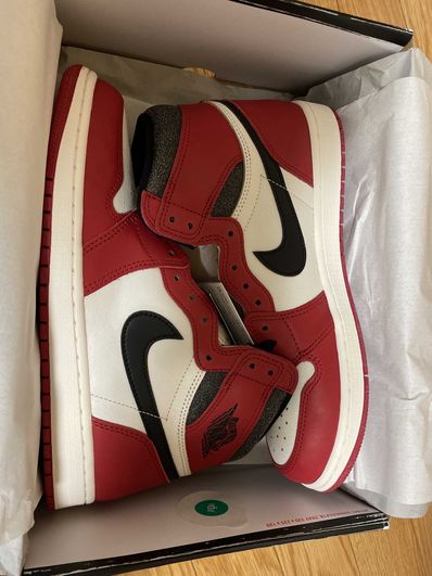 Nike Air Jordan 1 High OG "Lost & Found/Chicago"