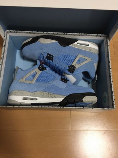 Nike Air Jordan 4 "University Blue"