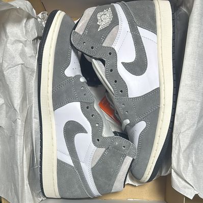 Nike Air Jordan 1 Retro High OG "Black and Smoke Grey"