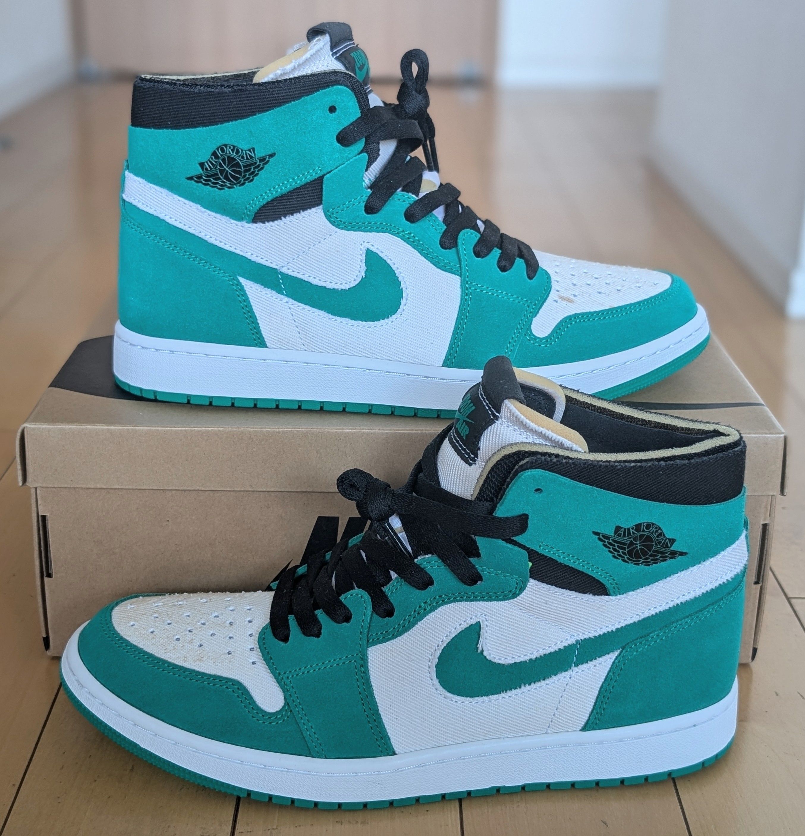 Nike Air Jordan 1 High Zoom Air Comfort "Lucky Bull"