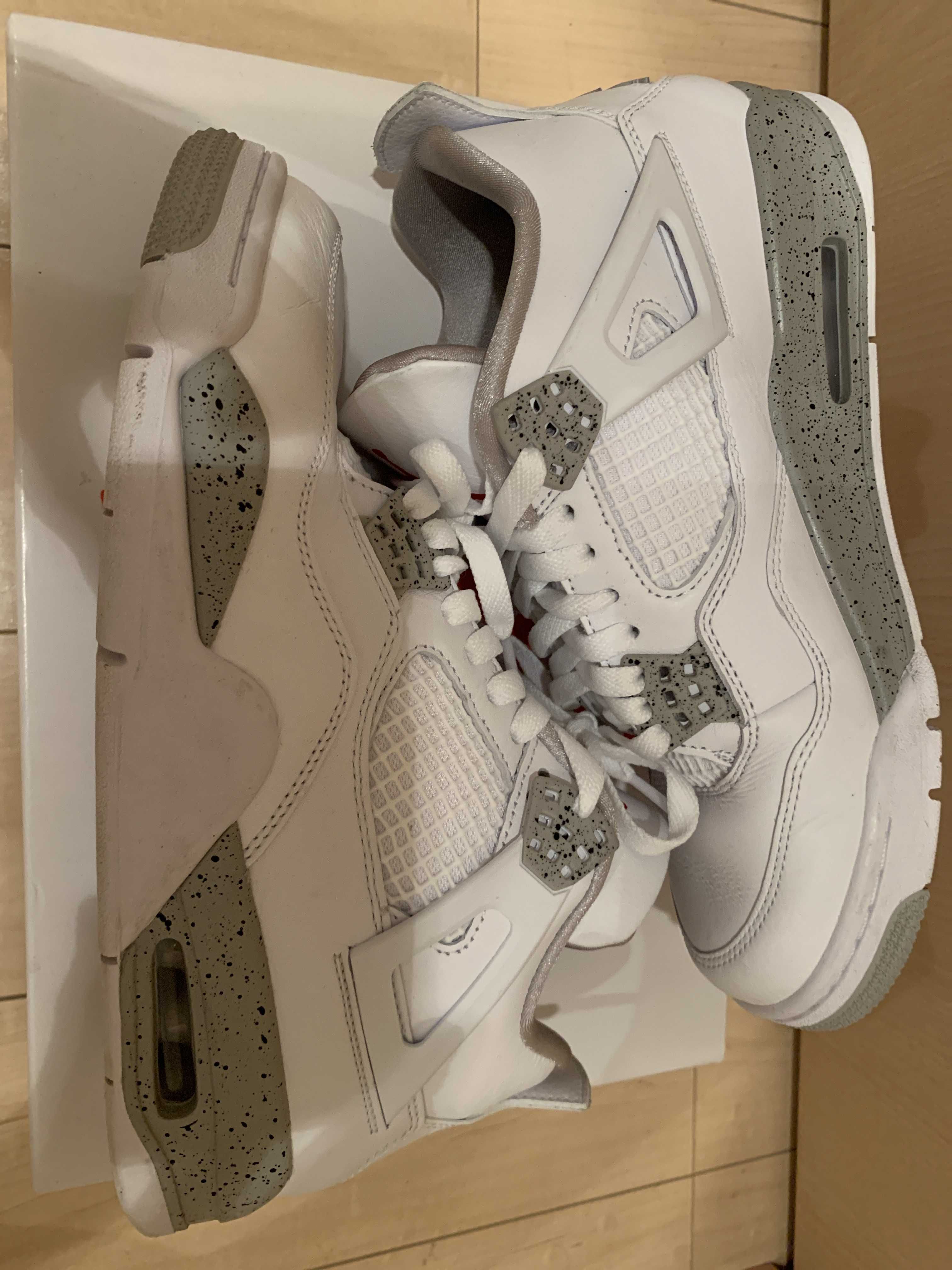 Nike Air Jordan 4 "Tech White"