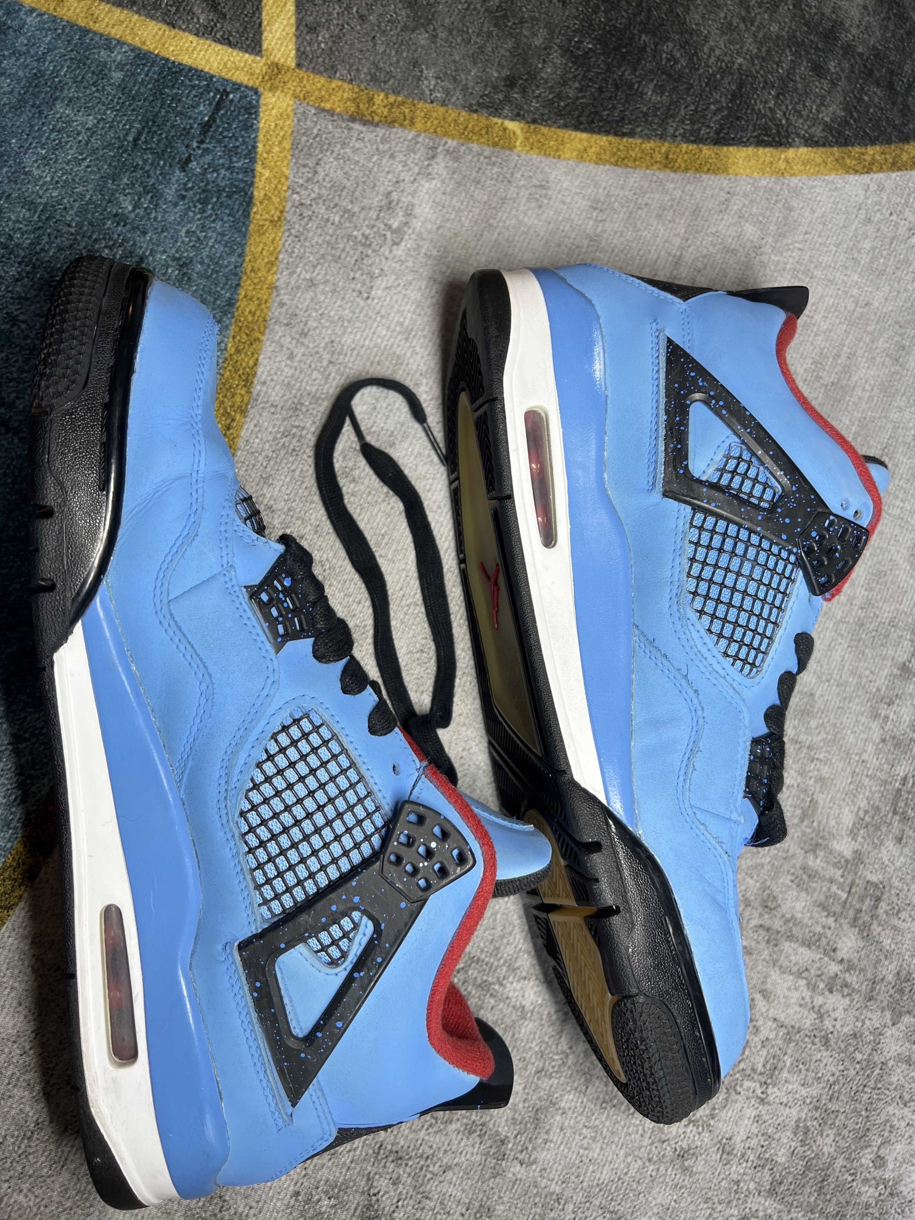 Travis Scott × Nike Air Jordan 4 Retro Cactus Jack "University Blue"