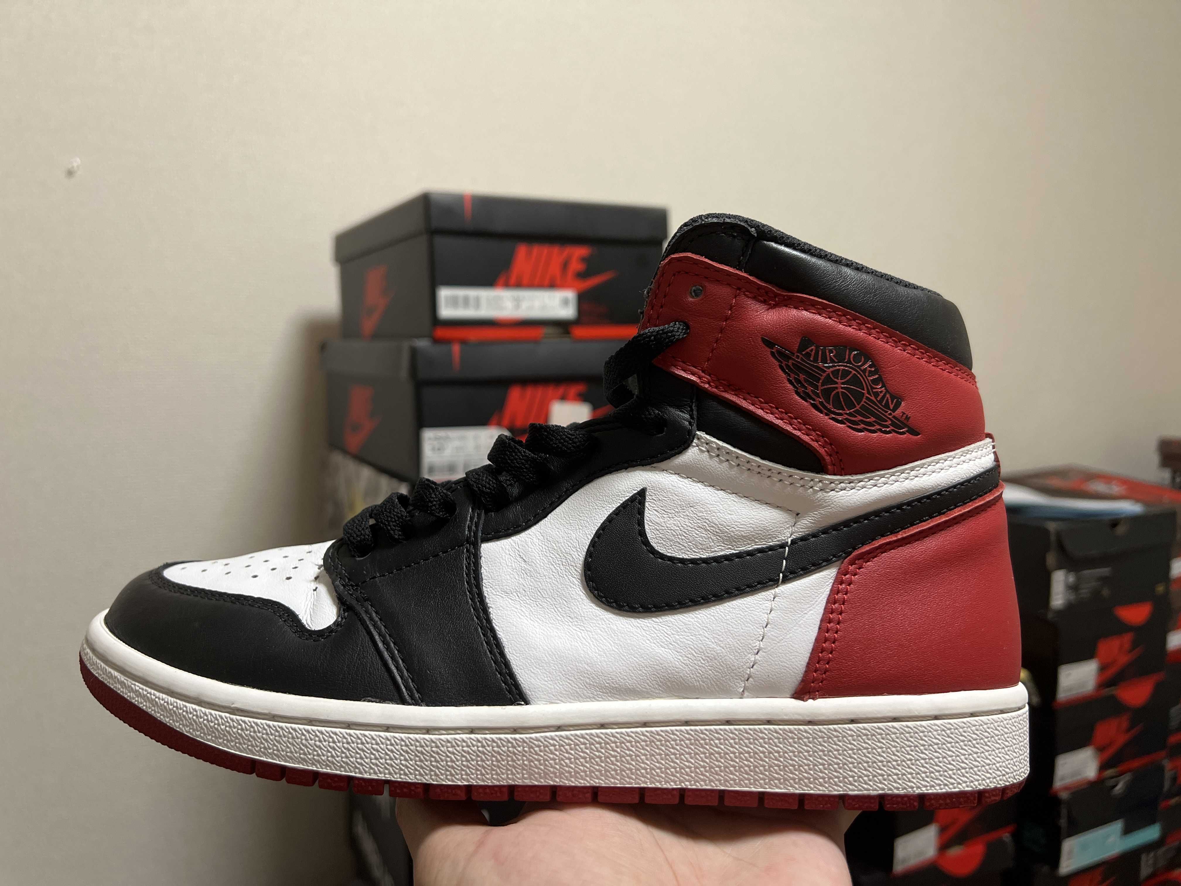 Nike Air Jordan 1 Retro High OG "Black Toe"(2016)