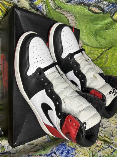 Nike Air Jordan 1 Retro High OG "Black Toe"(2016)
