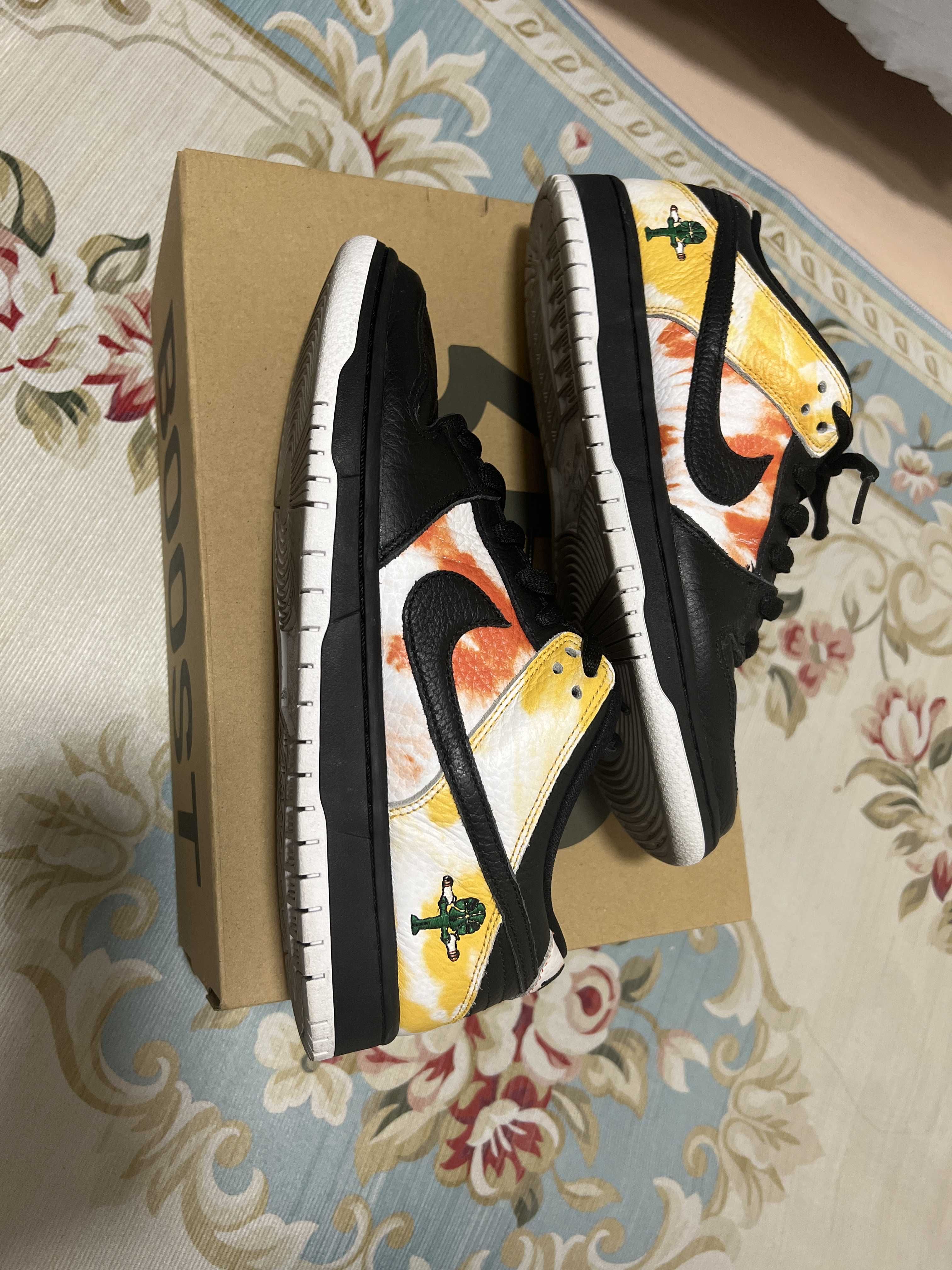 Nike SB Dunk Low "Raygun Tie-Dye/Black"