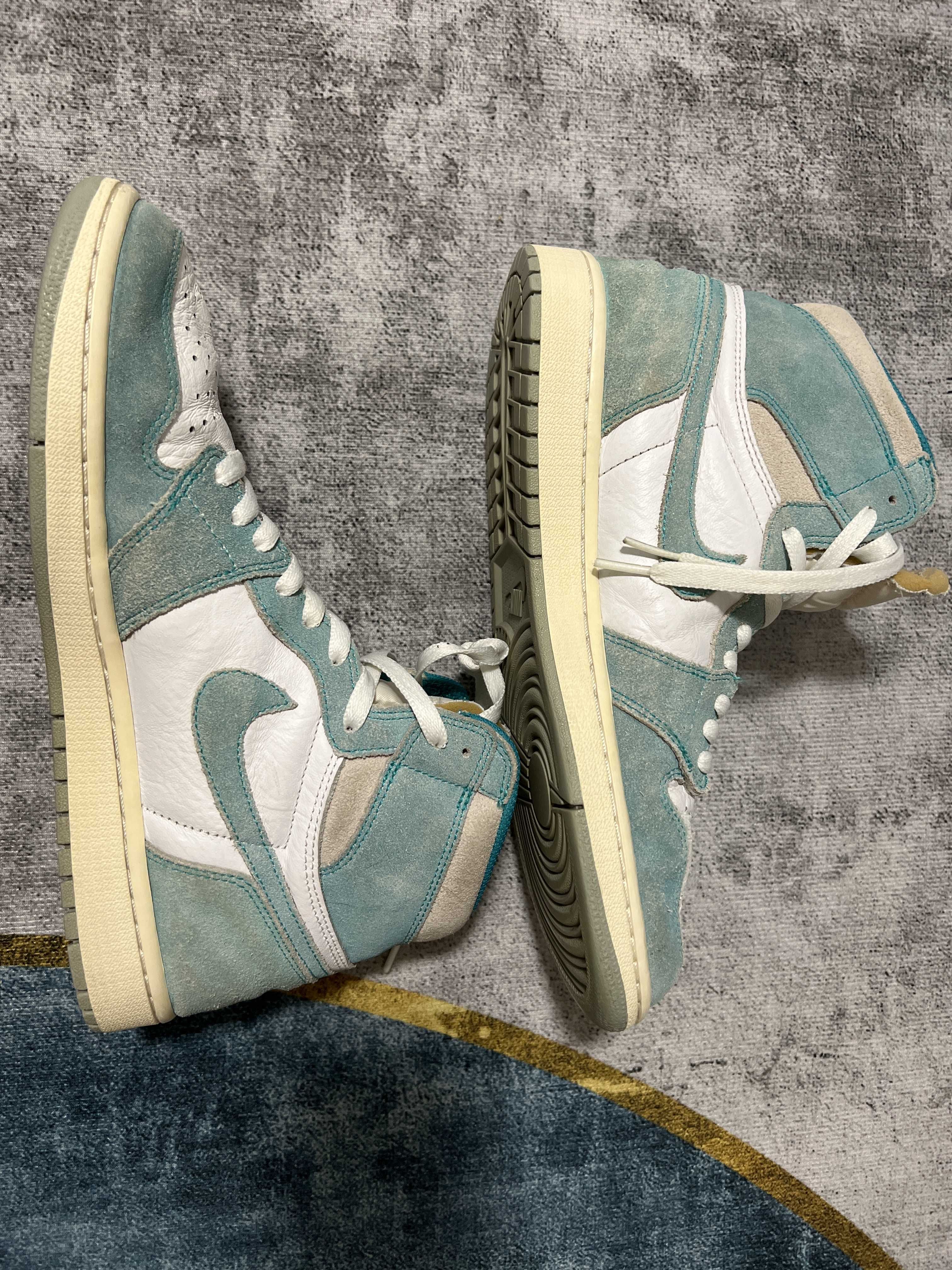 Nike Air Jordan 1 Retro High OG "Turbo Green"