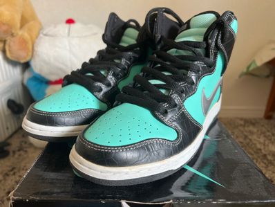 Diamond Supply × Nike SB Dunk High "Tiffany"