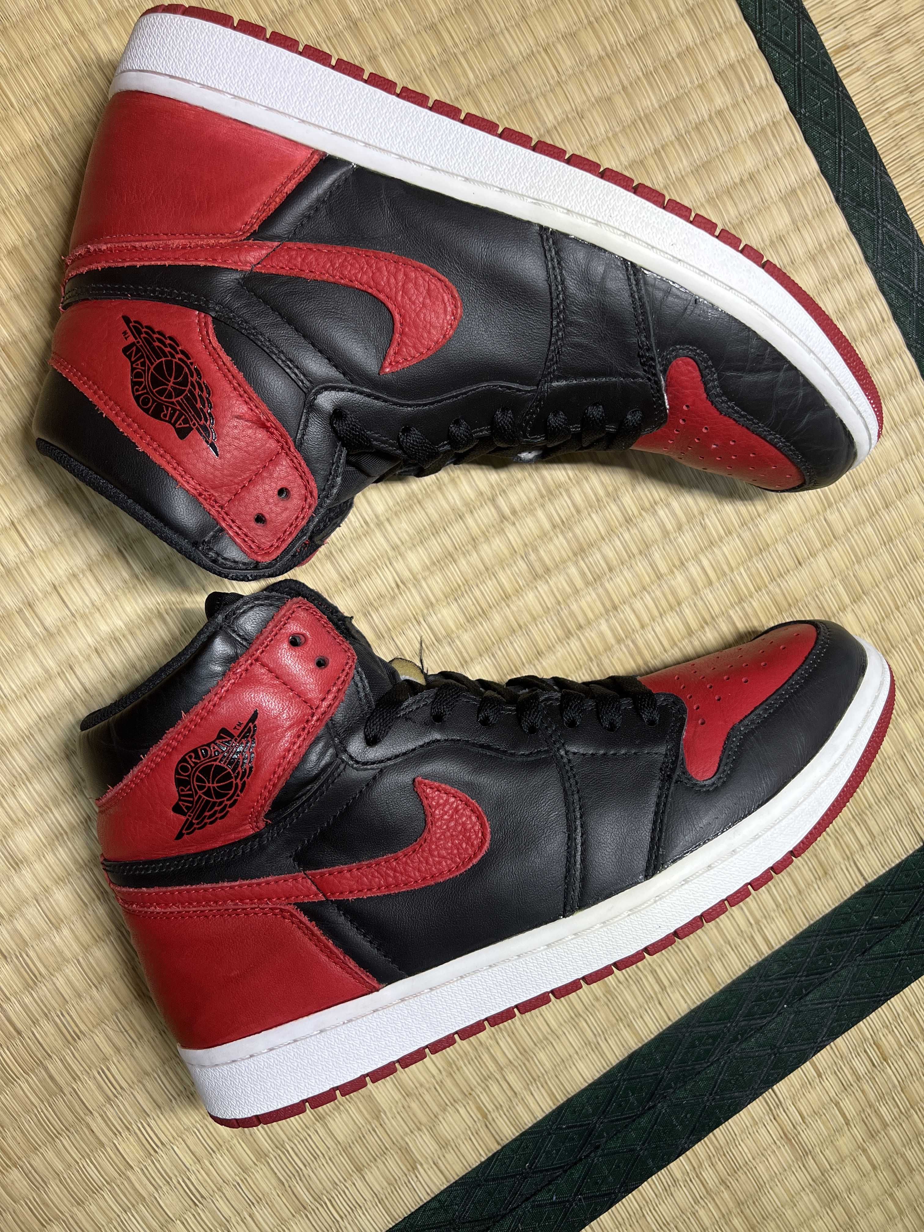 Nike Air Jordan 1 Retro High OG "Bred/Banned" (2016)