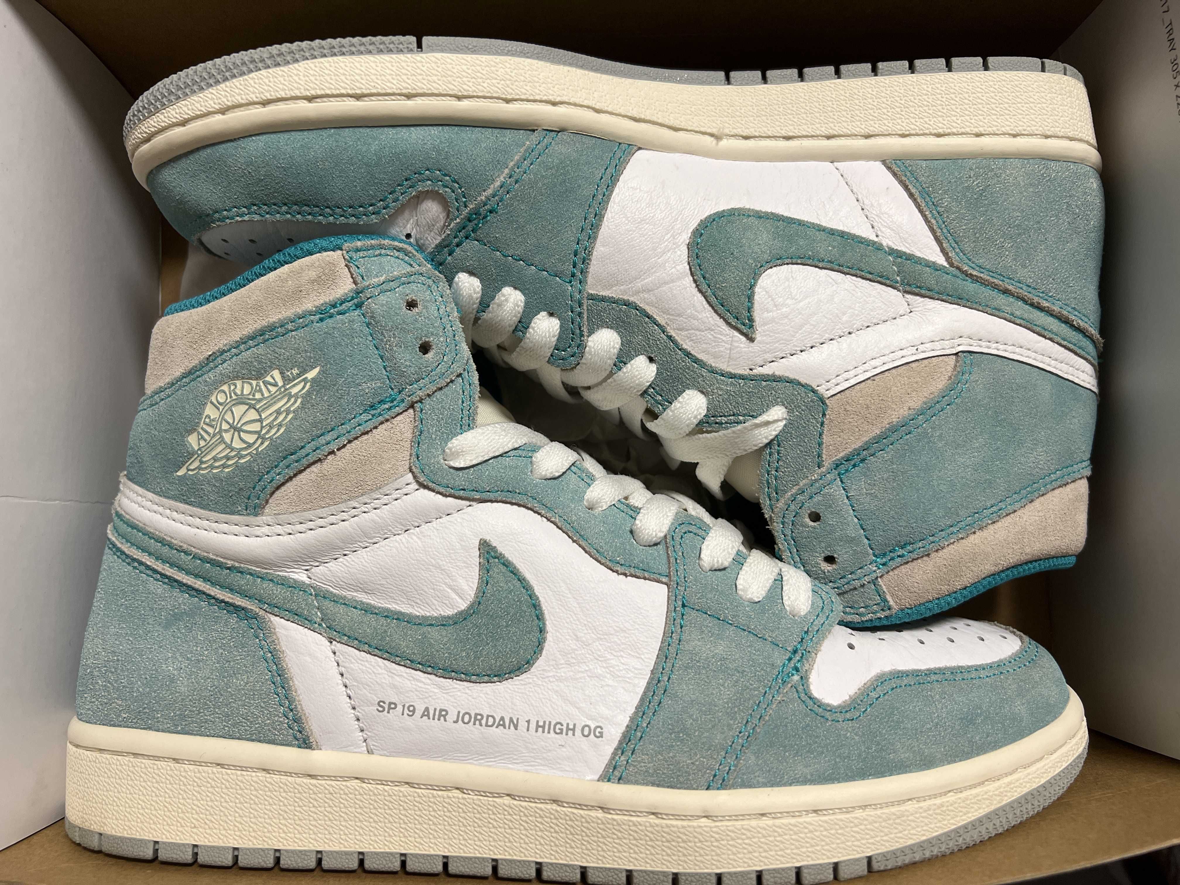 Nike Air Jordan 1 Retro High OG "Turbo Green"