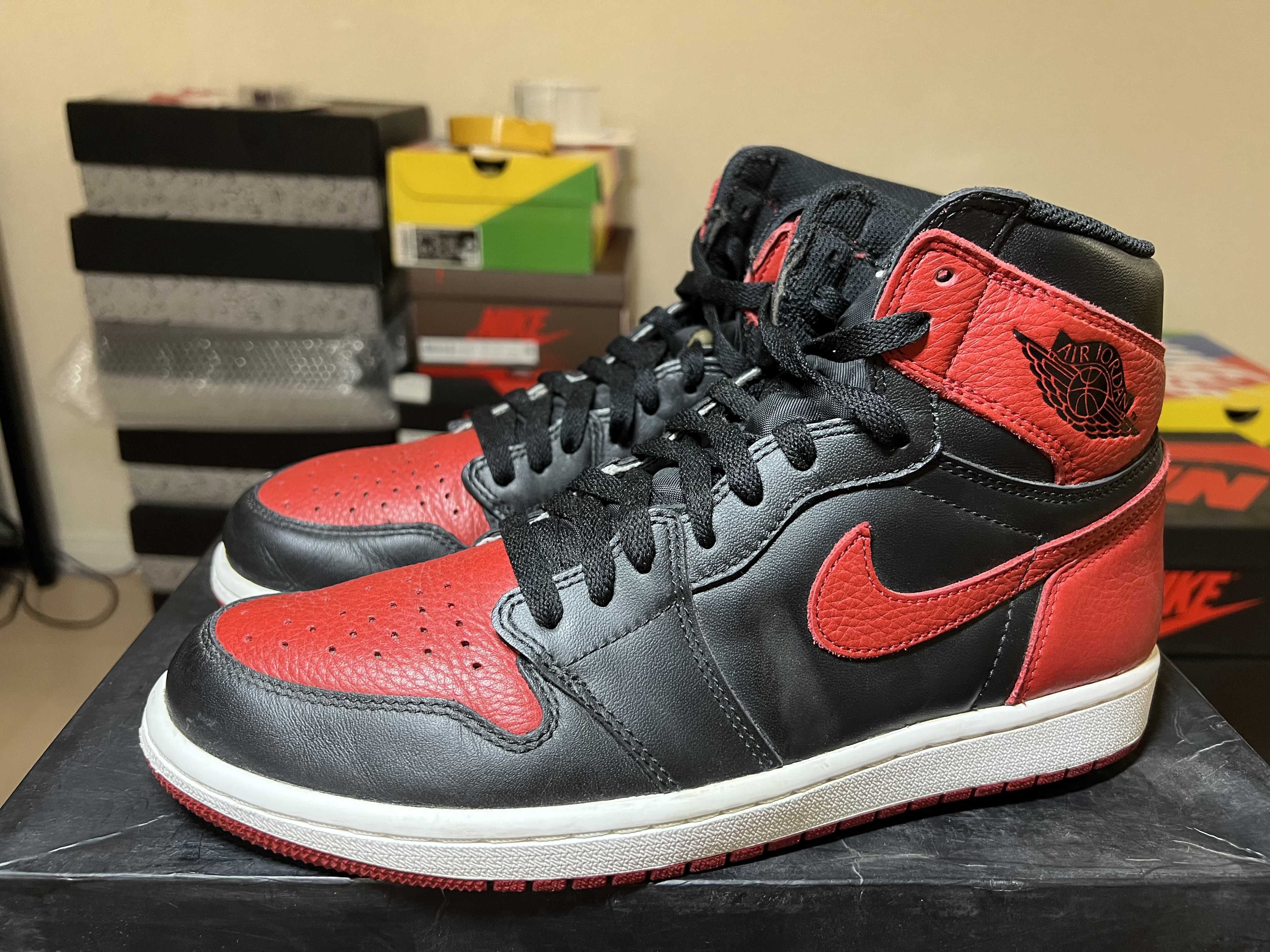 Nike Air Jordan 1 Retro High OG "Bred/Banned" (2016)