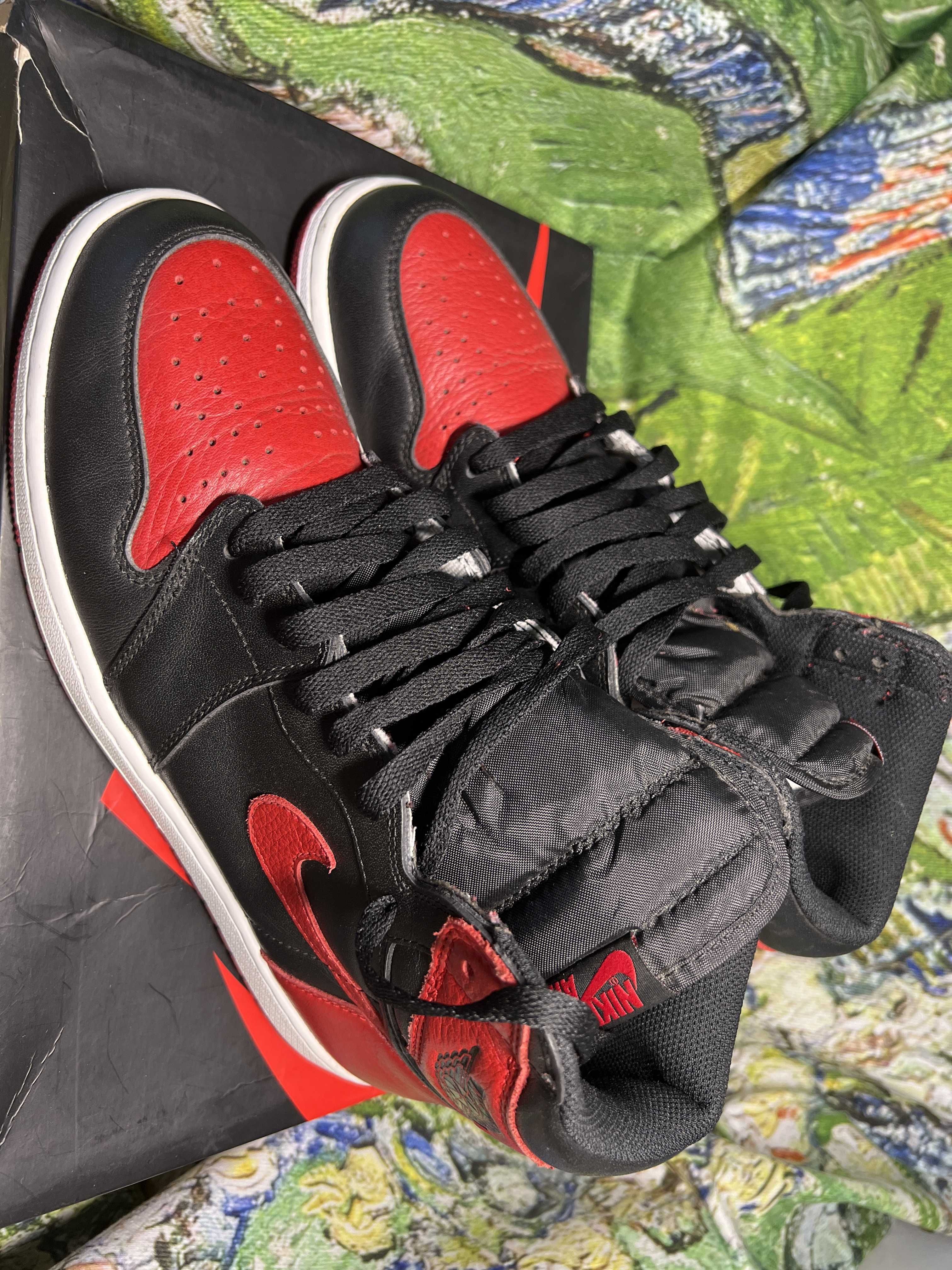 Nike Air Jordan 1 Retro High OG "Bred/Banned" (2016)