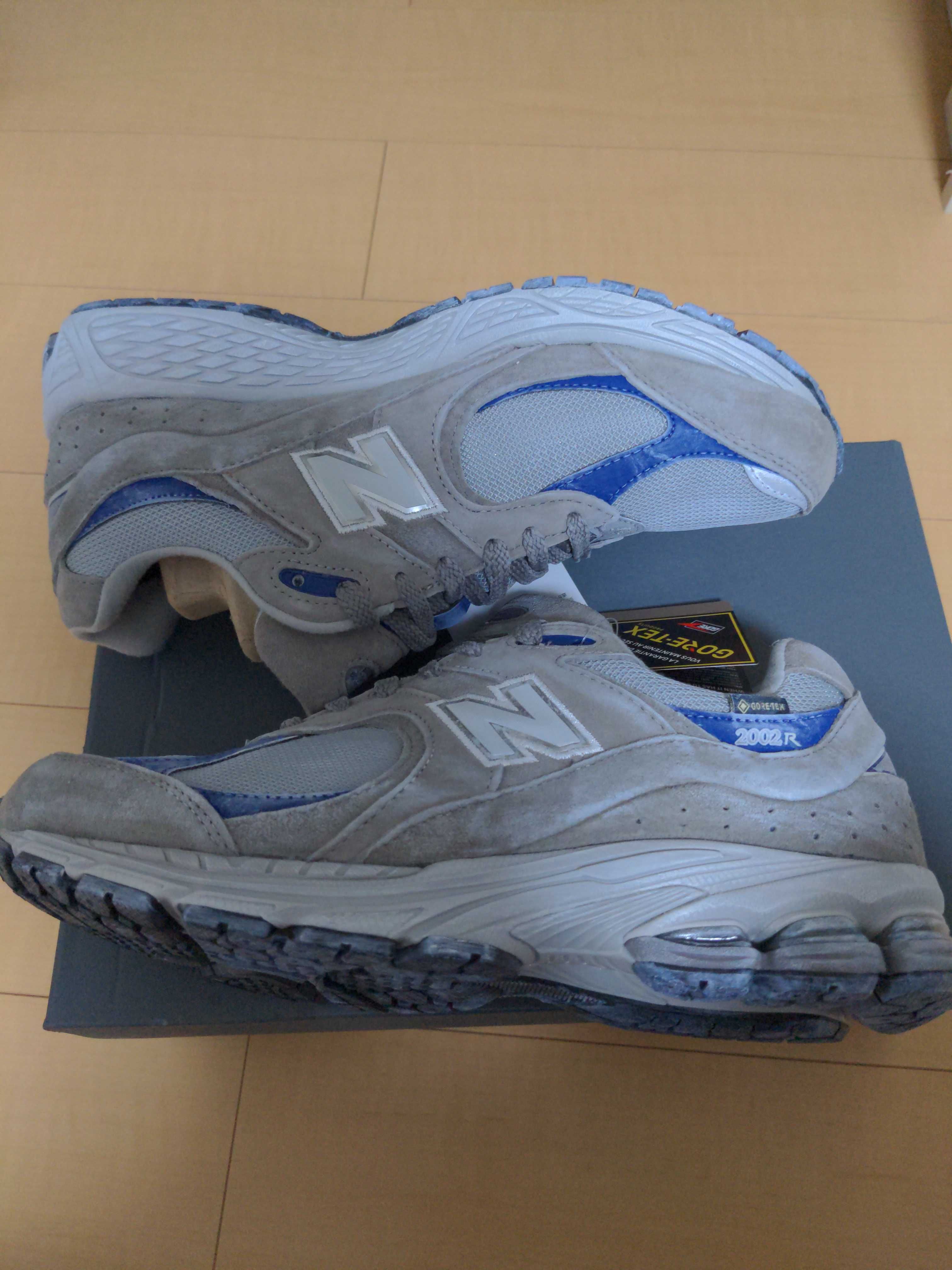 New Balance 2002R "Light Gray"