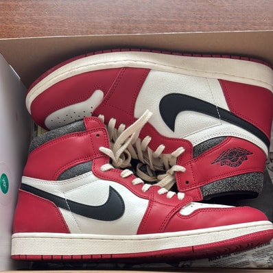 Nike Air Jordan 1 High OG "Lost & Found/Chicago"