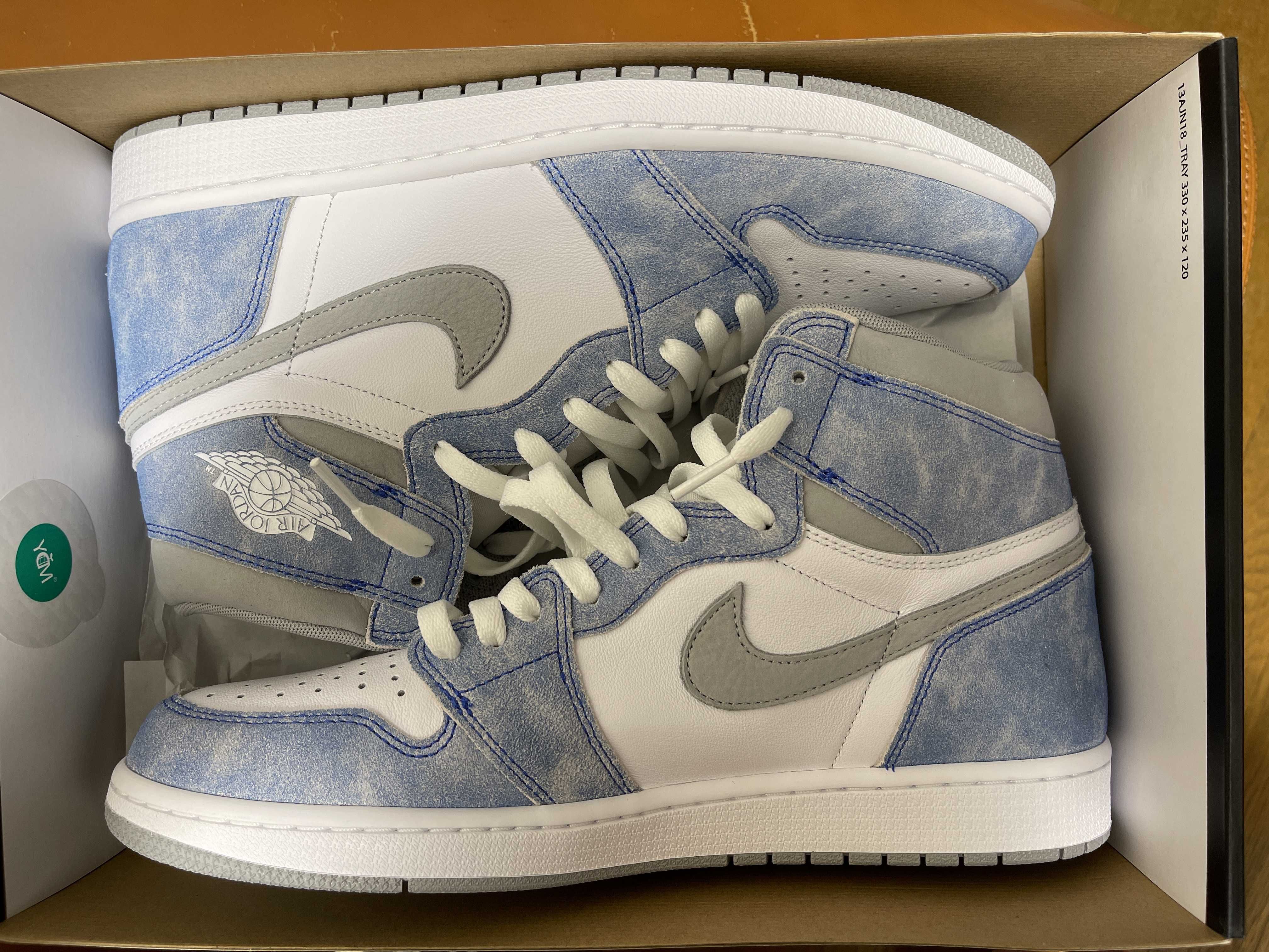 Nike Air Jordan 1 High OG "Hyper Royal"