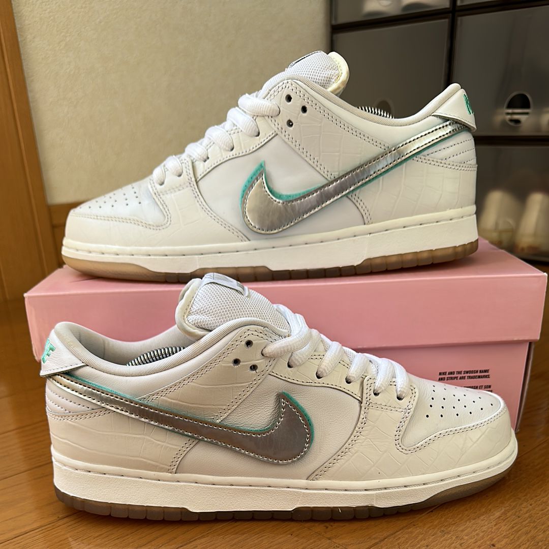 Diamond Supply Co. × Nike SB Dunk Low Pro "White"