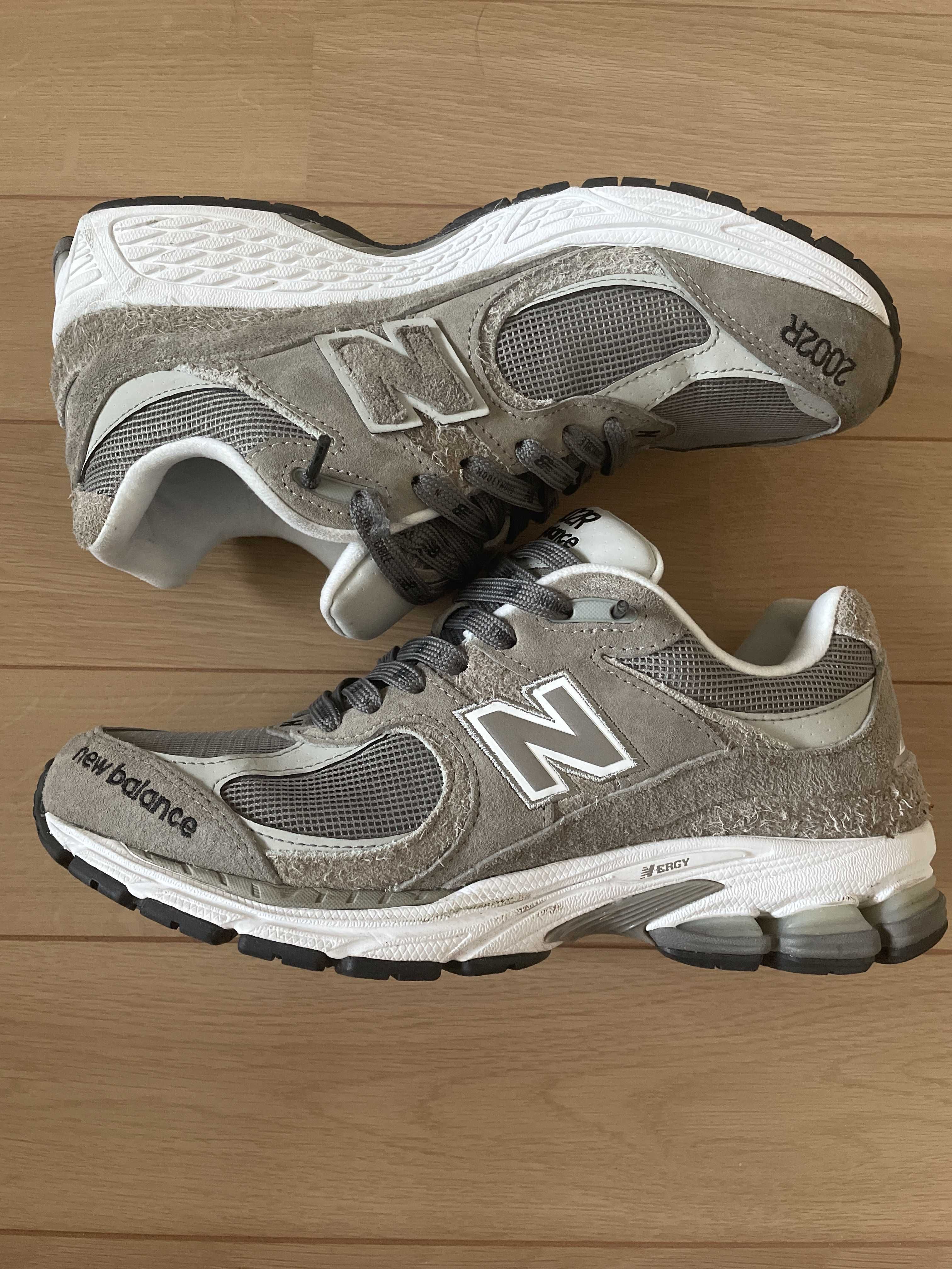 N.HOLLYWOOD × INVINCIBLE × New Balance 2002R "Gray"