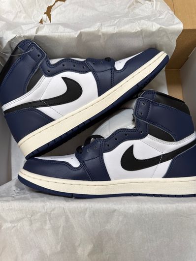 Nike Air Jordan 1 Retro High OG "Midnight Navy"